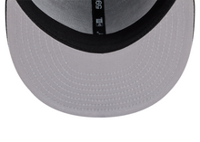 Load image into Gallery viewer, New York Knicks New Era 59Fifty Black &amp; White 5950 Fitted Hat