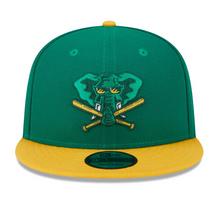 Load image into Gallery viewer, Oakland Athletics 9FIFTY 950 New Era Snapback Hat
