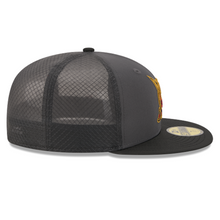 Load image into Gallery viewer, Pittsburg Pirates 59Fifty Tech 5950 New Era Fitted Cap