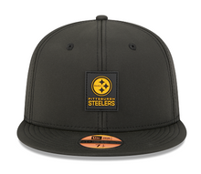 Load image into Gallery viewer, Pittsburgh Steelers New Era 59Fifty Sideline Performance Tech 5950 Fitted Cap