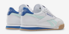 Load image into Gallery viewer, Reebok Classic Campio XT White Gliaqu Twilight Blue Junior Big Kids Shoe 100227879