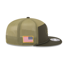 Load image into Gallery viewer, San Francisco 49ers New Era 9Fifty 950 Split Panel Salute to Service On-Field Snapback Hat
