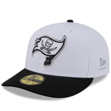 Load image into Gallery viewer, Tampa Bay Buccaneers 59Fifty White &amp; Black Pre-Curved Bill 5950 New Era Fitted Cap