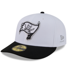Load image into Gallery viewer, Tampa Bay Buccaneers 59Fifty White &amp; Black Pre-Curved Bill 5950 New Era Fitted Cap