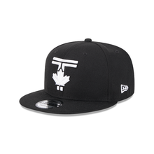 Load image into Gallery viewer, Toronto Blue Jays New Era 9Fifty 950 City Connect Black Snapback Cap