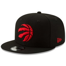 Load image into Gallery viewer, Toronto Raptors New Era 9Fifty 950 Black Snapback Cap with Red Logo