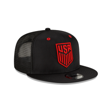 Load image into Gallery viewer, USA Soccer New Era MLS 950 9Fifty Snapback Hat