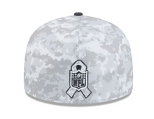 Load image into Gallery viewer, Washington Commanders Salute to Service New Era 5950 Digital Camo 59Fifty Fitted Cap