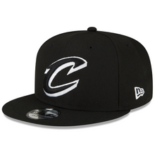 Load image into Gallery viewer, Cleveland Cavaliers 9Fifty New Era 950 Black &amp; White Snapback Hat