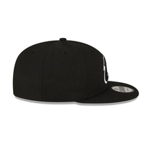 Load image into Gallery viewer, Cleveland Cavaliers 9Fifty New Era 950 Black &amp; White Snapback Hat