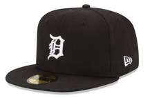 Load image into Gallery viewer, Detroit Tigers New Era 59Fifty 5950 Navy Fitted Hat with White Detroit Tigers Logo # 70654425