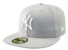 Load image into Gallery viewer, New York Yankees Fitted Cap