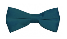 Load image into Gallery viewer, Solid Bow Tie (Available in 53 Colors)