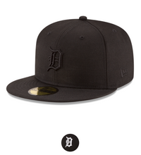 Load image into Gallery viewer, Detroit Tigers Fitted Cap