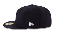 Load image into Gallery viewer, Wool New York Yankees Fitted Cap