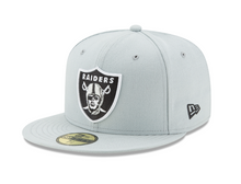 Load image into Gallery viewer, Raiders New Era 59Fifty 5950 Black, White &amp; Snow Gray Fitted Cap