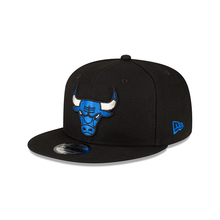 Load image into Gallery viewer, Chicago Bulls Snapback - Black/Blue