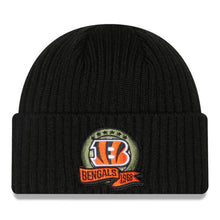 Load image into Gallery viewer, Cincinnati Bengals Salute to Service Knit New Era Beanie Black