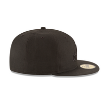 Load image into Gallery viewer, Philadelphia Eagles 5950 Black on Black New Era 59Fifty Fitted Cap