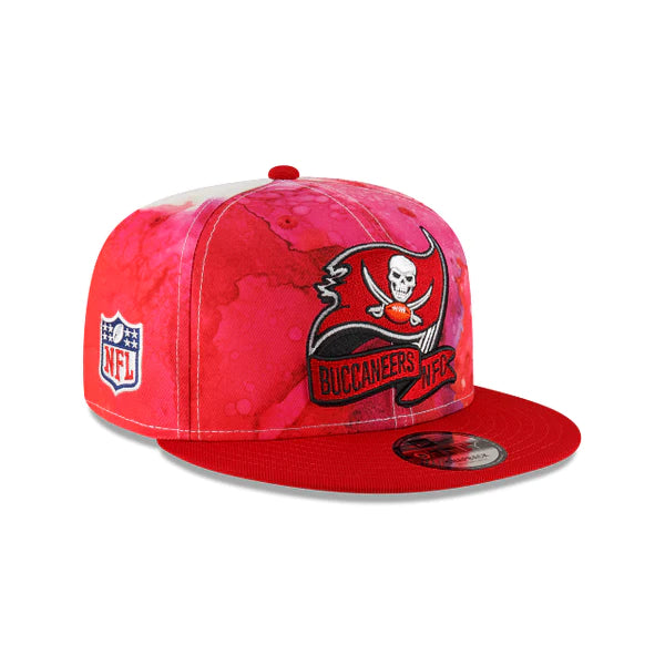 New Era Red Tampa Bay Buccaneers 2022 Sideline 9FIFTY Ink Dye Snapback Hat